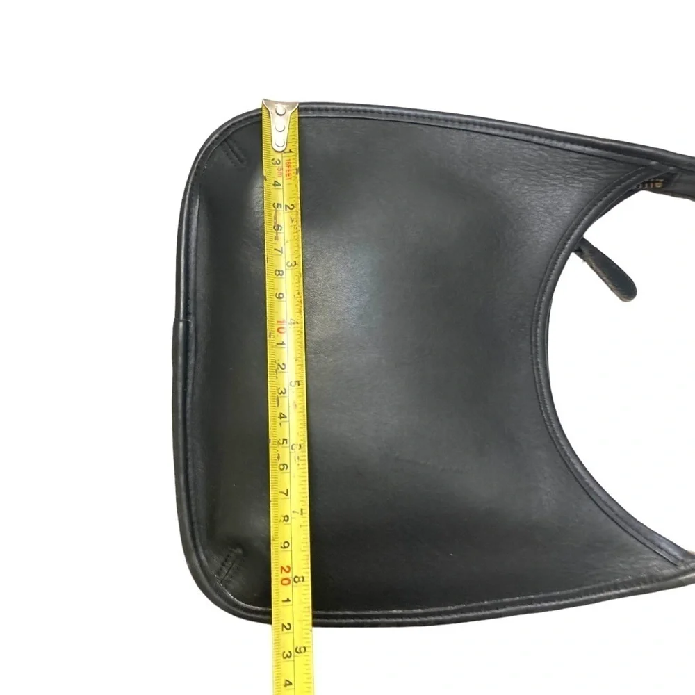 Coach 9020 vintage black leather mini ergo bag